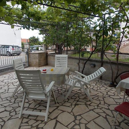 Apartments Jonjic Vodice Bagian luar foto