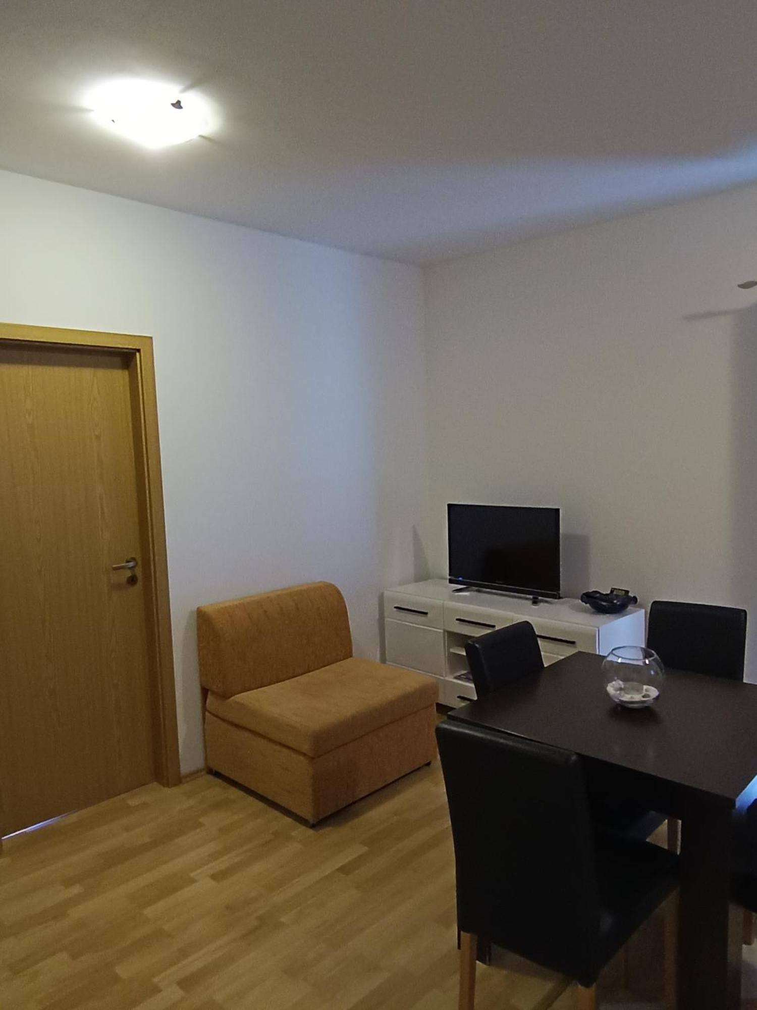 Apartments Jonjic Vodice Bagian luar foto