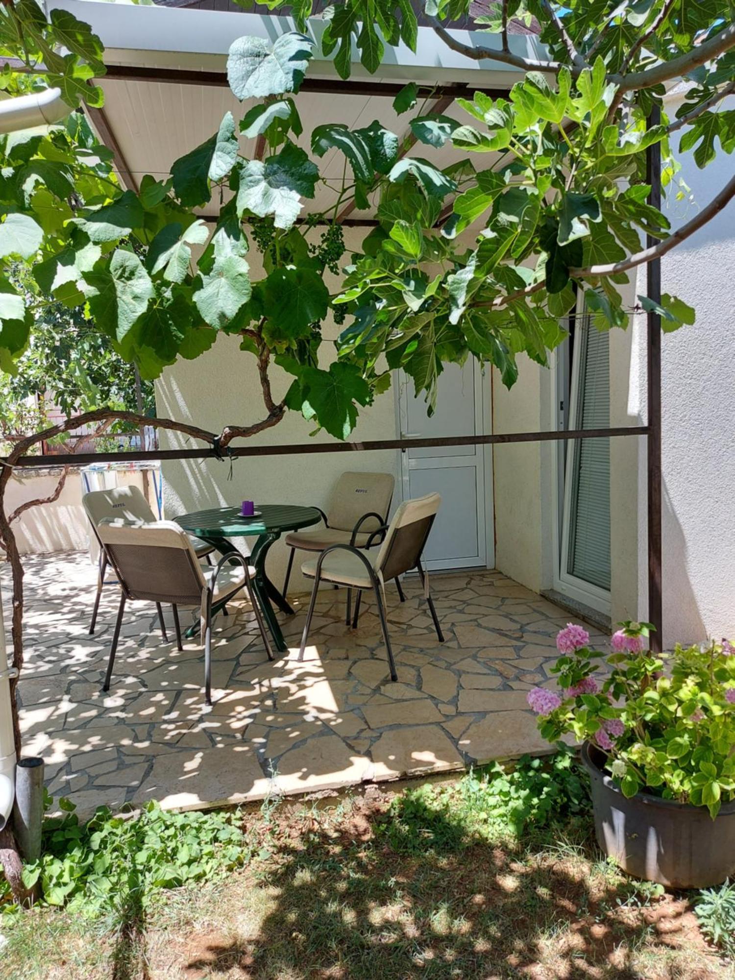 Apartments Jonjic Vodice Bagian luar foto