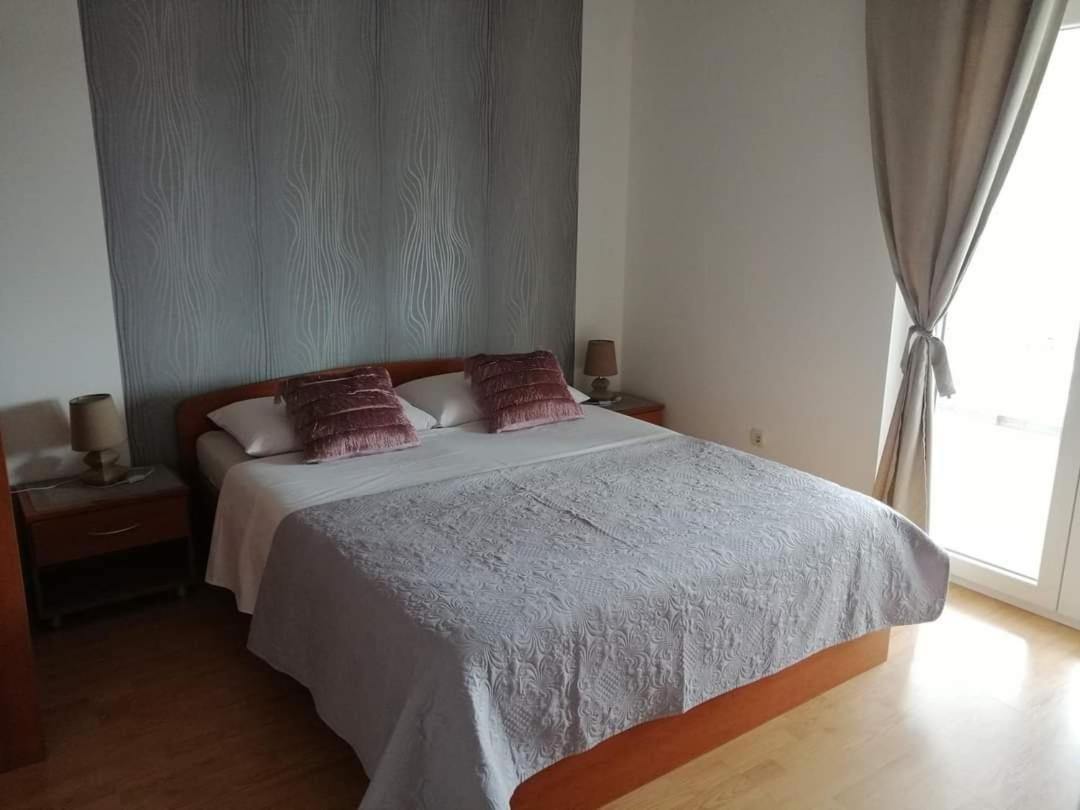 Apartments Jonjic Vodice Bagian luar foto