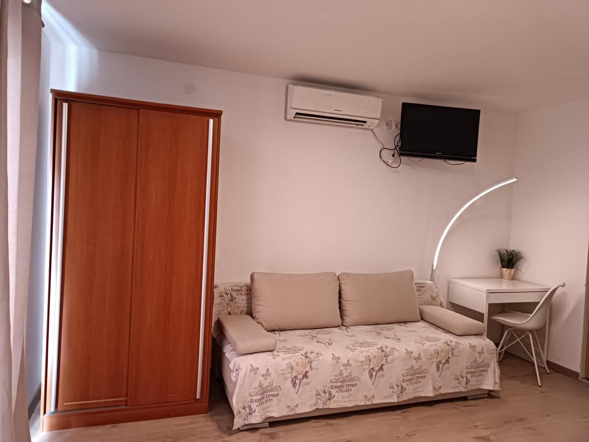 Apartments Jonjic Vodice Bagian luar foto